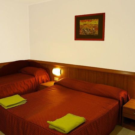 Hotel Bengasi Rimini Extérieur photo