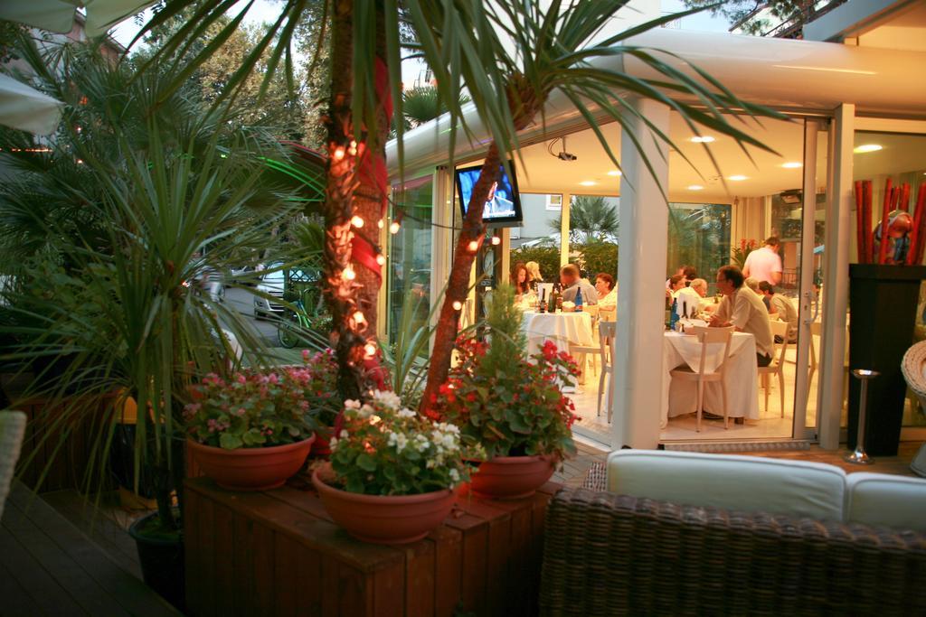Hotel Bengasi Rimini Extérieur photo