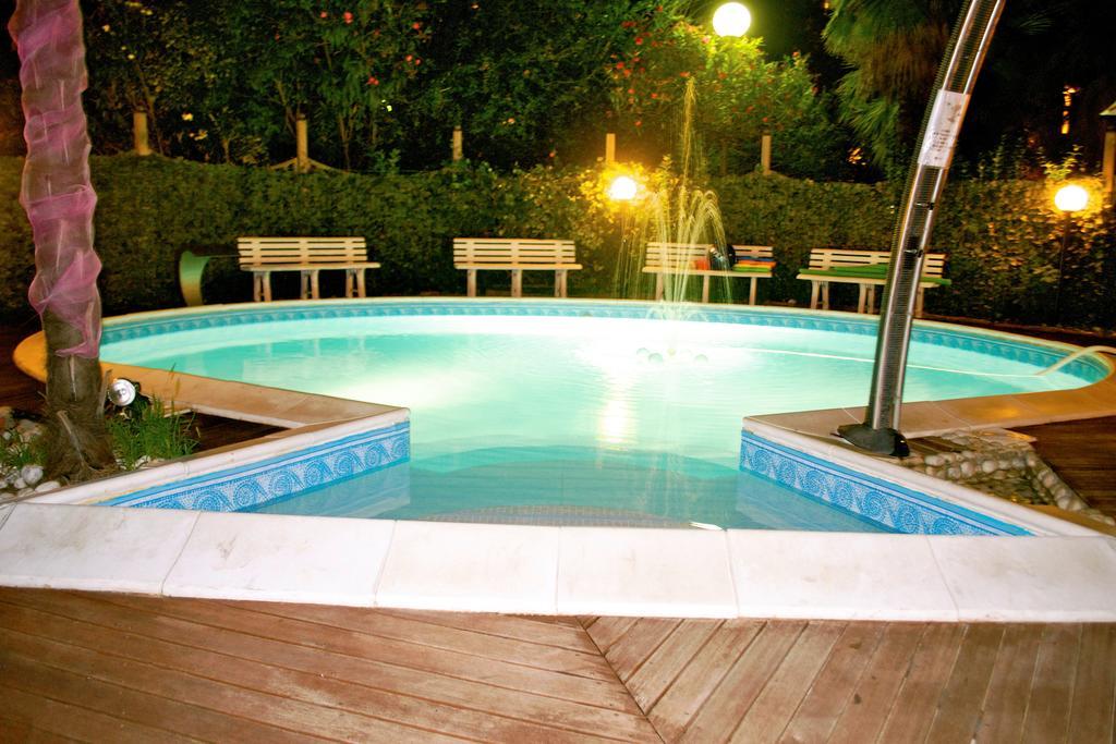 Hotel Bengasi Rimini Extérieur photo
